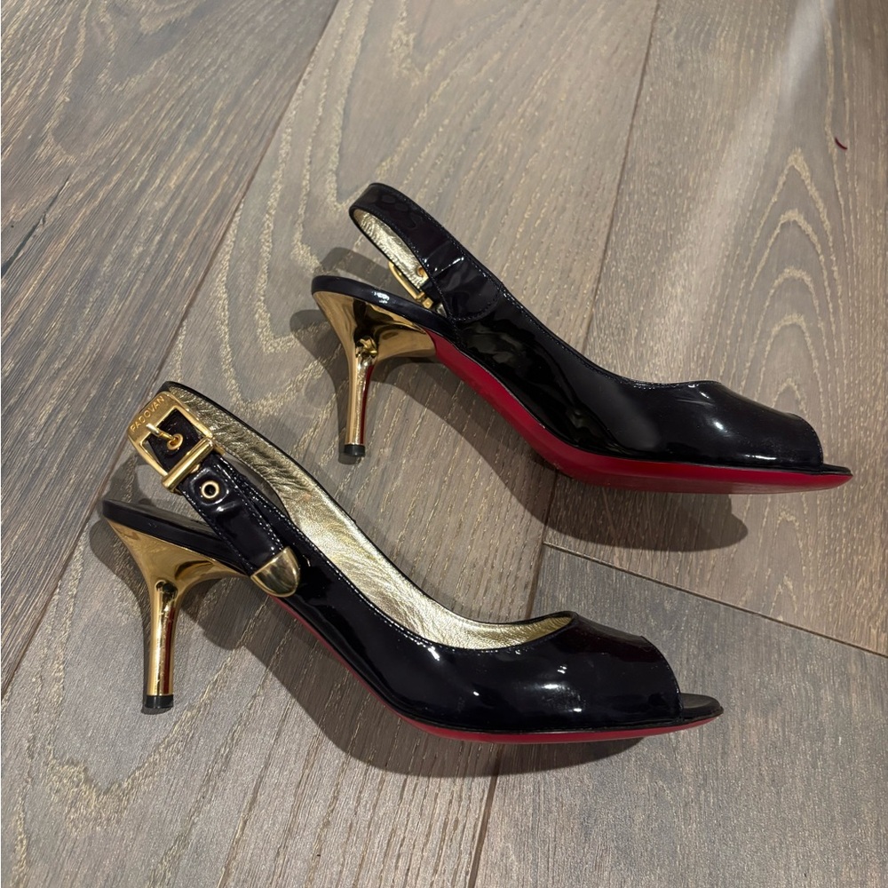 Luciano Padovan Black Patent Peep-Toe Slingbacks with Gold Mirror Heel